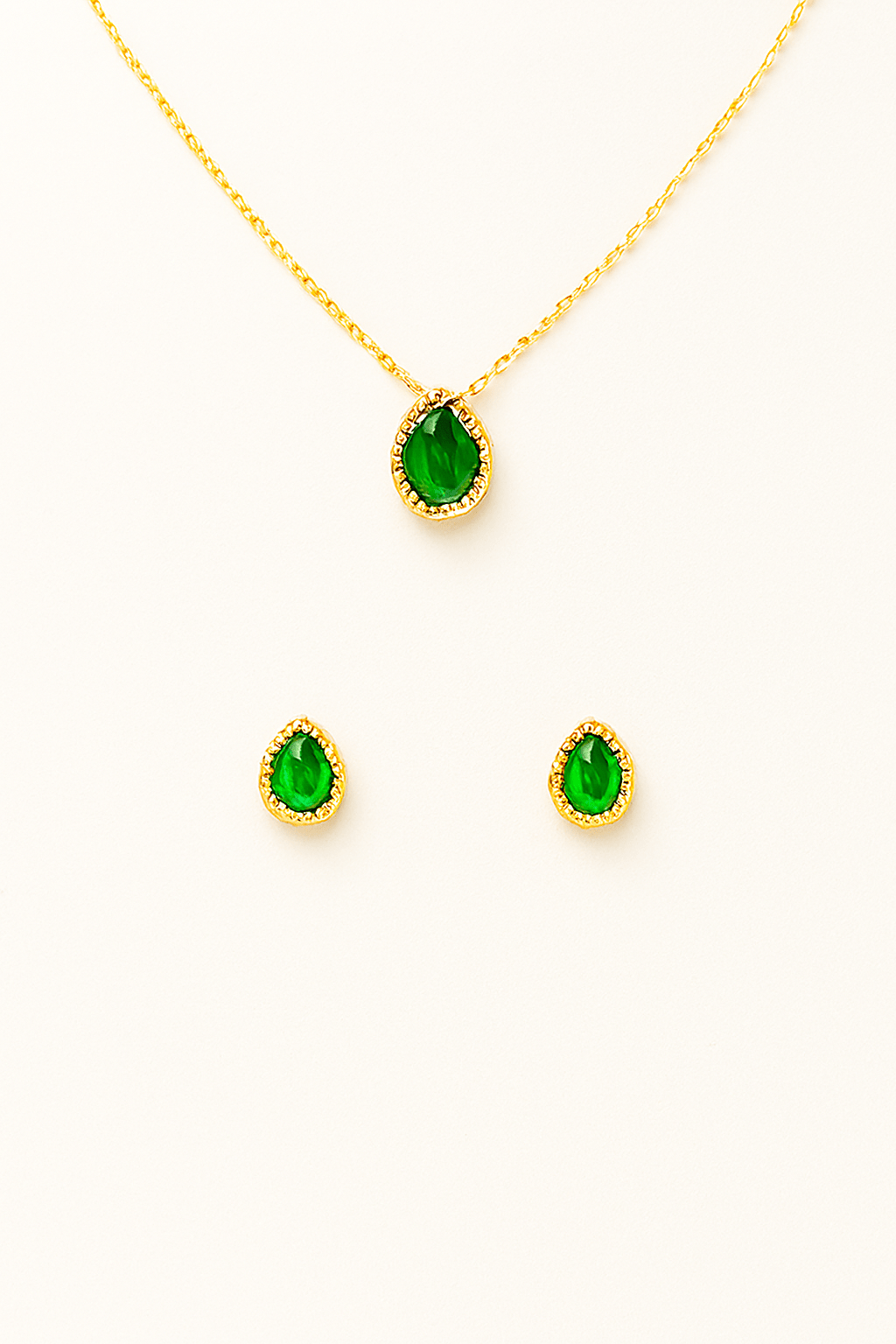 Gold-Plated Green Teardrop Pendant Necklace Set
